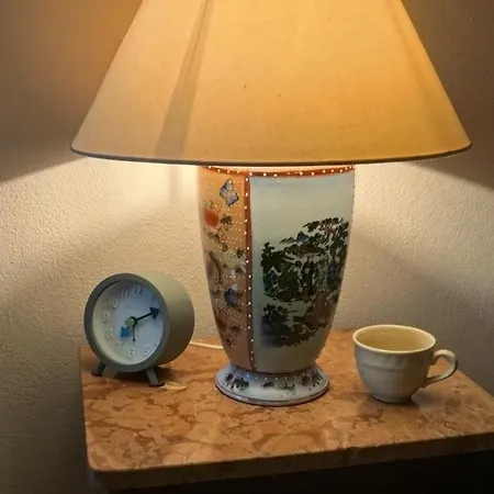 Дом отдыха The Quiet Yellow House *