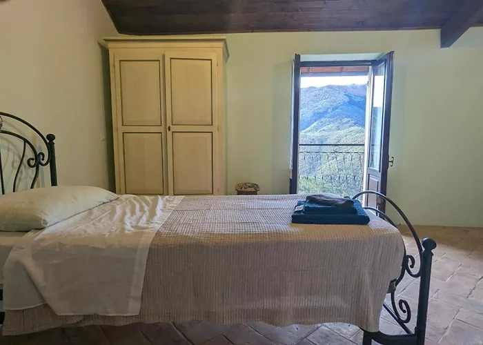 The Quiet Yellow House Vakantiehuis *